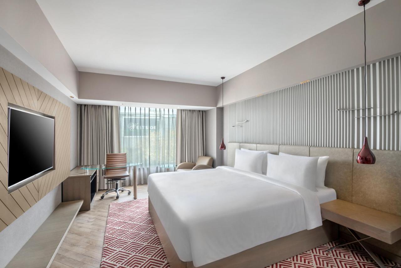 Radisson Hotel Sector 29 Gurugram Гургаон Экстерьер фото