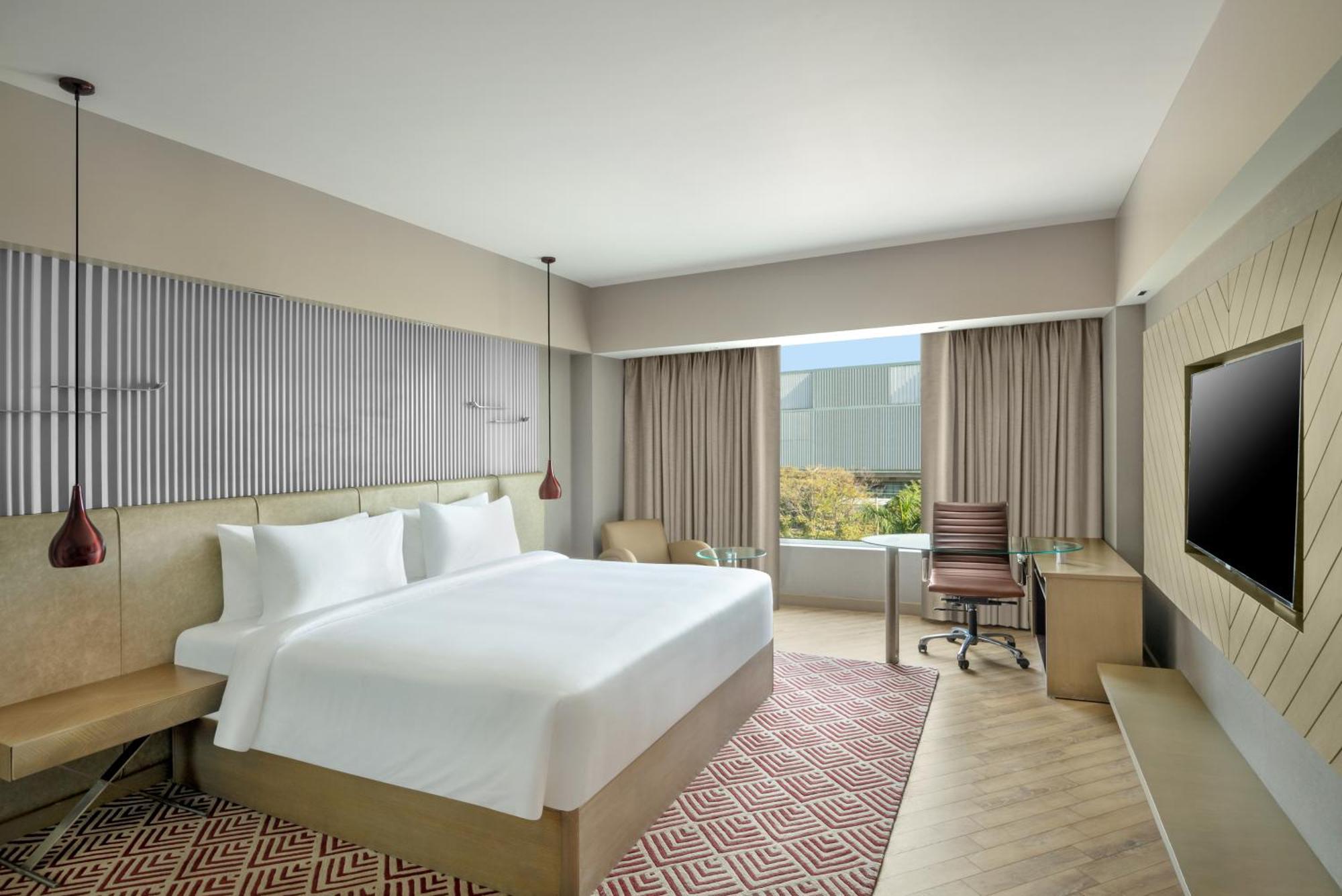 Radisson Hotel Sector 29 Gurugram Гургаон Экстерьер фото