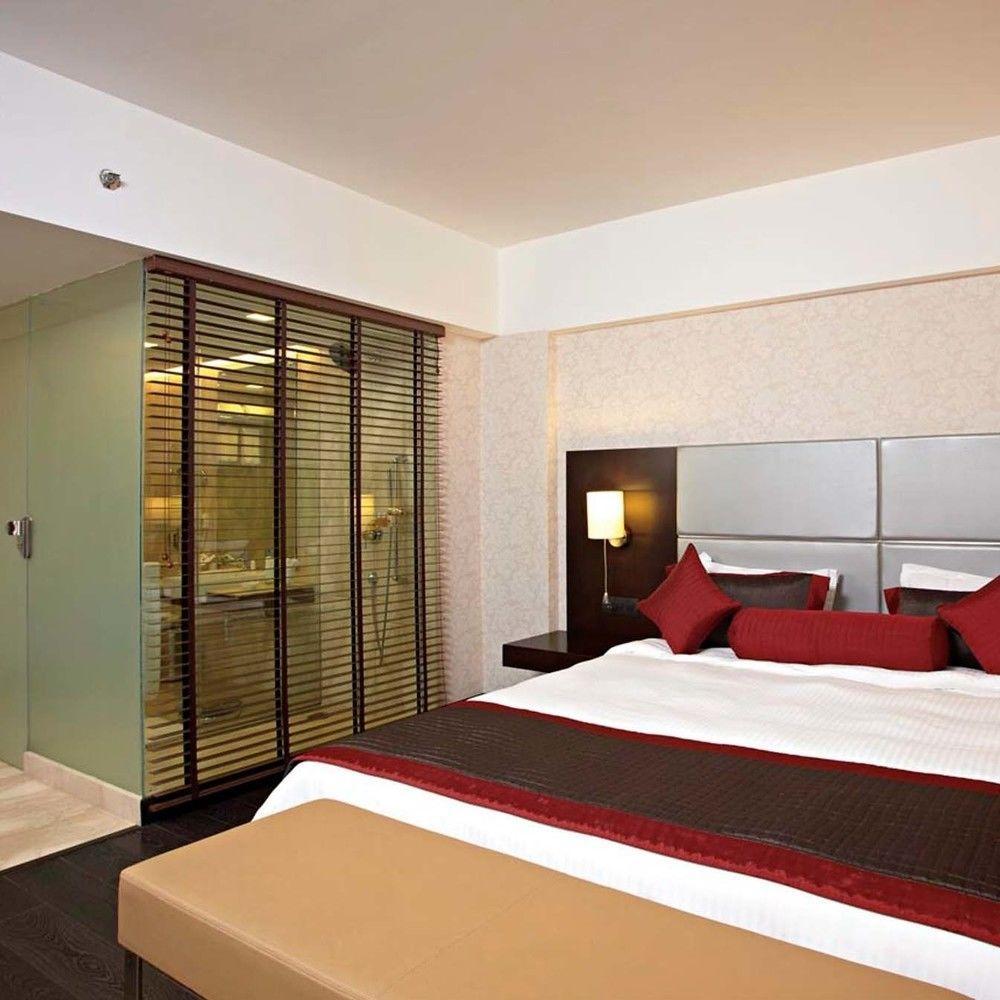 Radisson Hotel Sector 29 Gurugram Гургаон Экстерьер фото