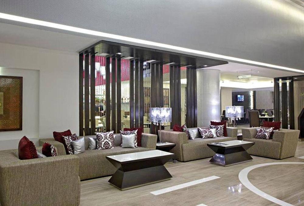 Radisson Hotel Sector 29 Gurugram Гургаон Экстерьер фото