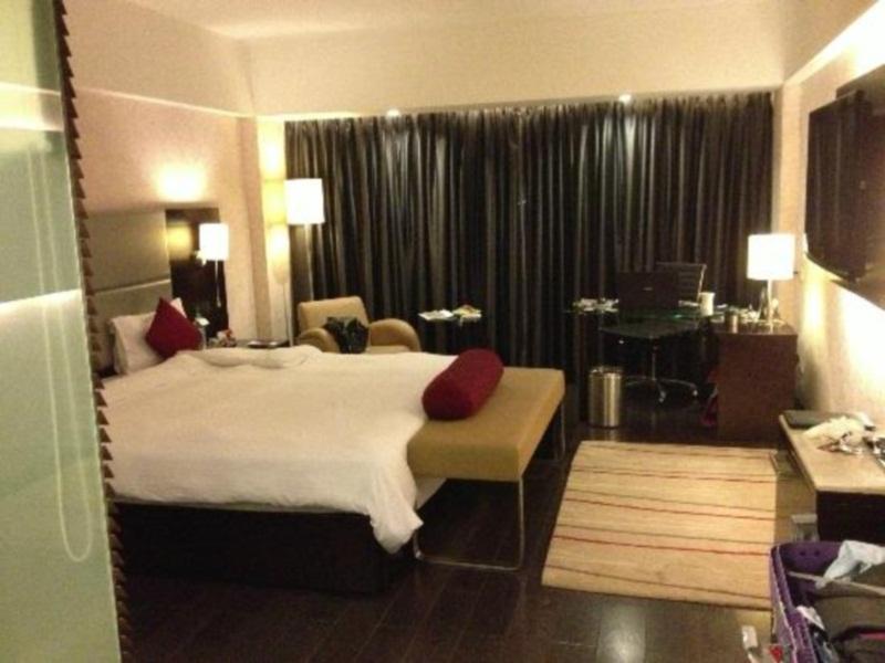 Radisson Hotel Sector 29 Gurugram Гургаон Экстерьер фото